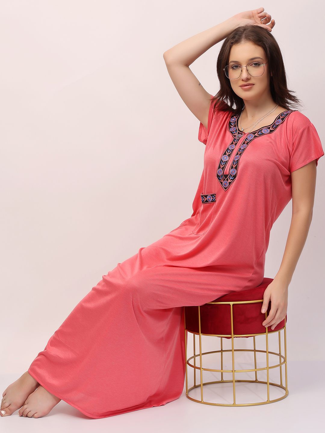 

NIGHT KEYS Women Everyday Embroidered Sweat Nightdress, Pink