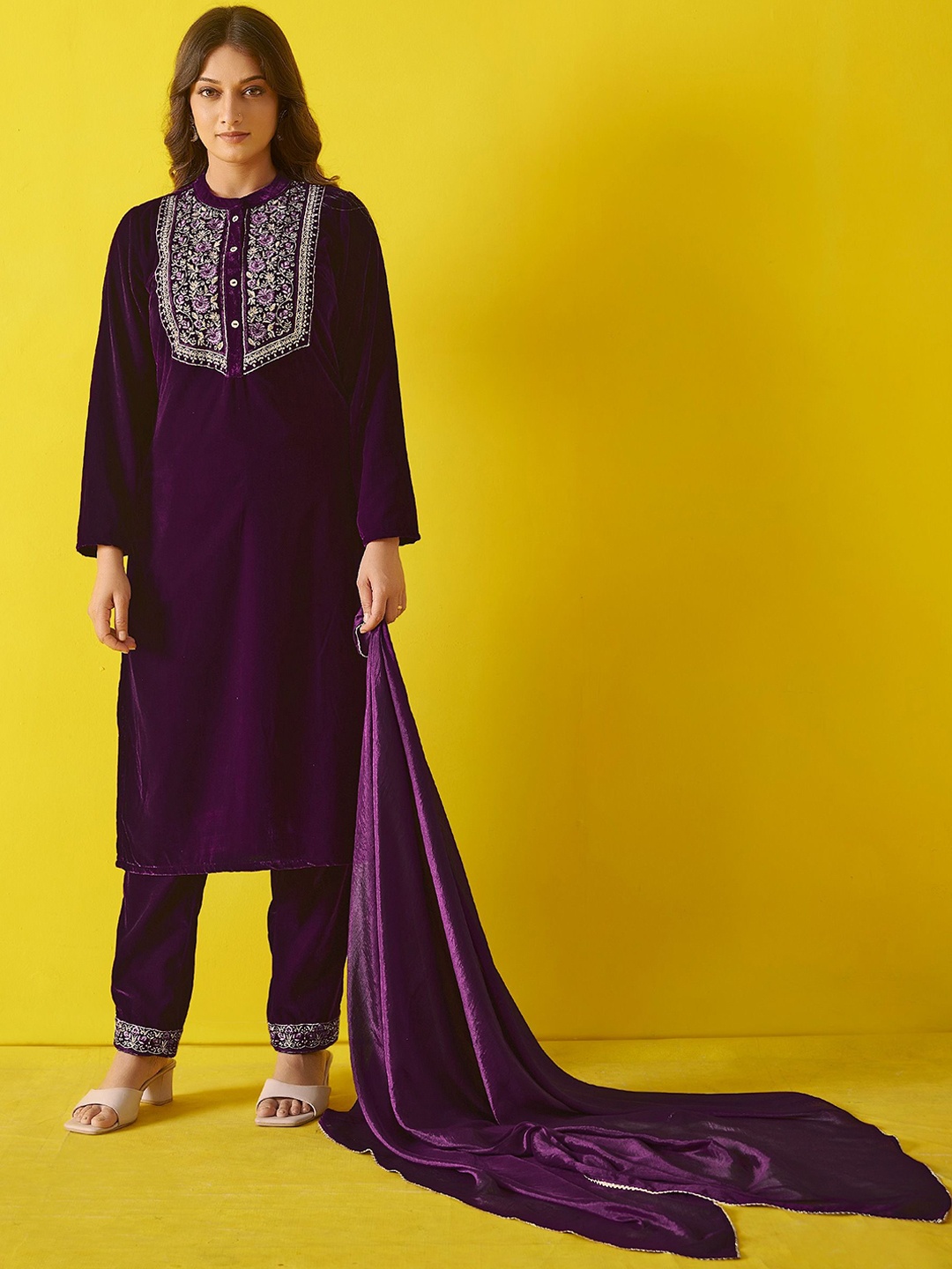 

Anouk Violet Floral Embroidered Velvet Straight Kurta With Trouser & Dupatta