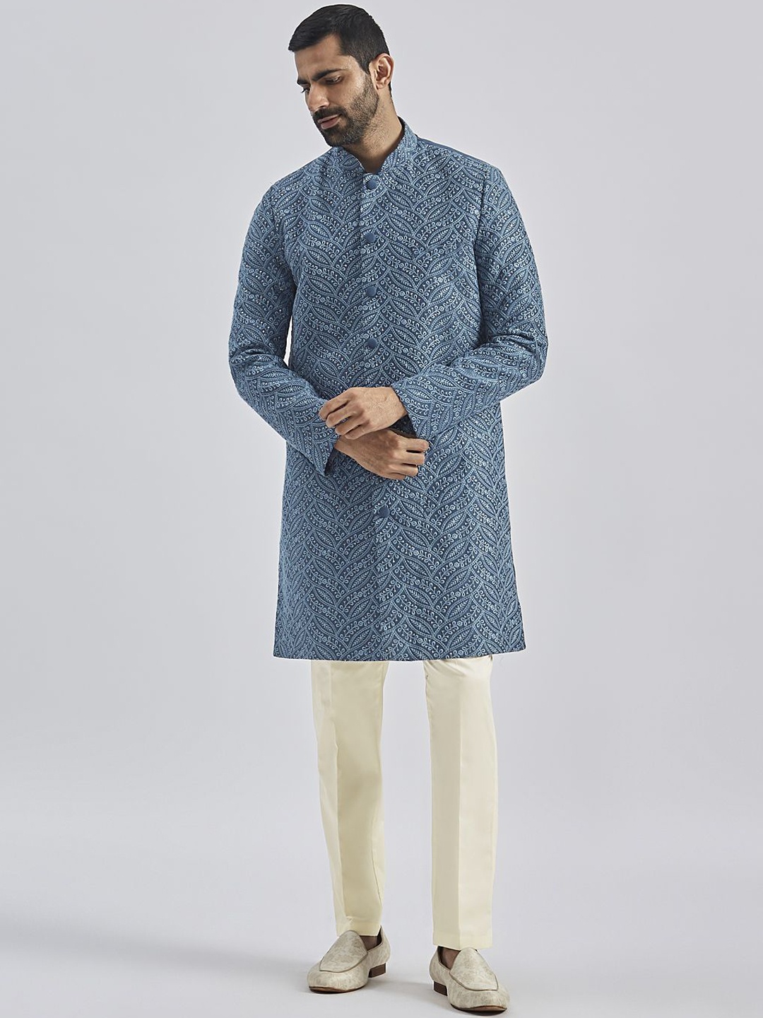 

VASTRAMAY Embroidered Sherwani Set, Grey