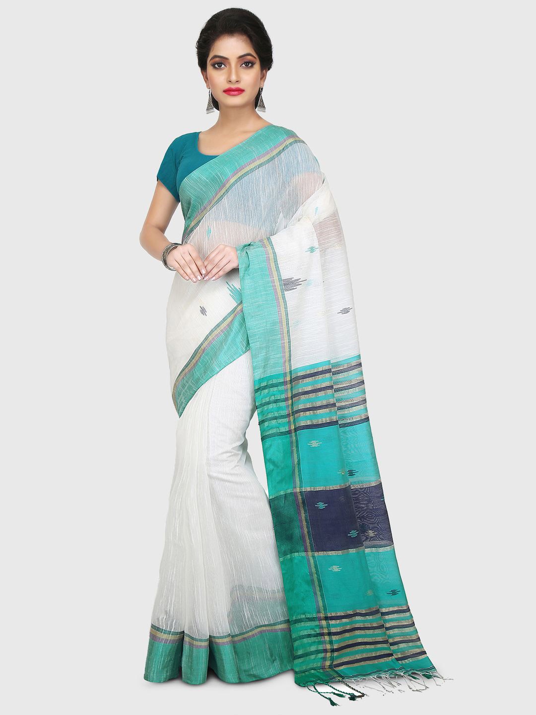 

Crochetin Woven Design Saree With Blouse Piece, White