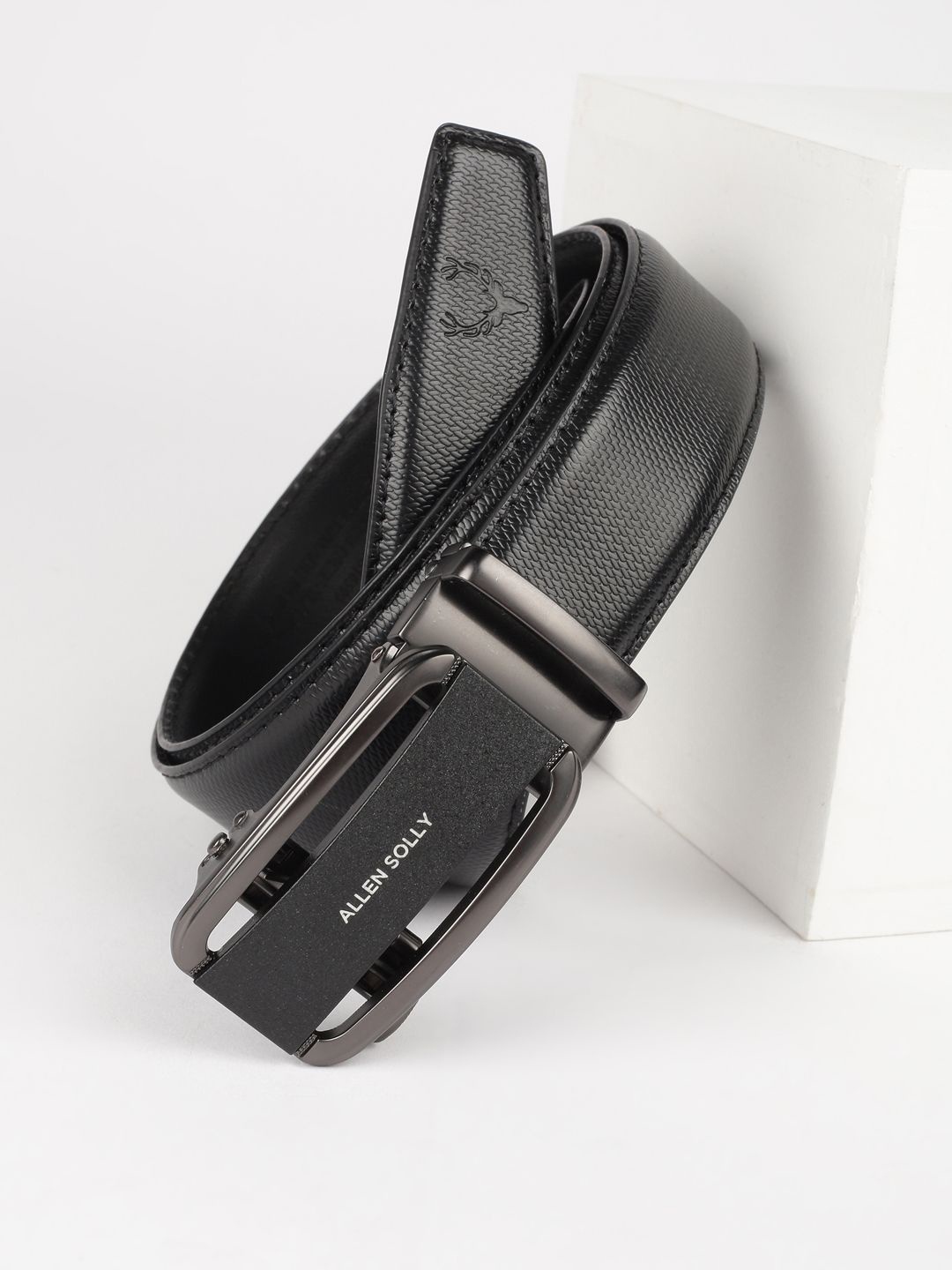 

Allen Solly Men Textured Leather Formal Belt, Black