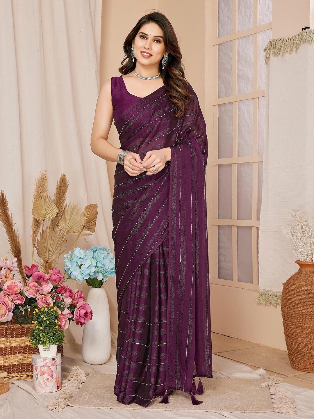 

VAIRAGEE Beads And Stones Embellished Ready to Wear Saree, Magenta