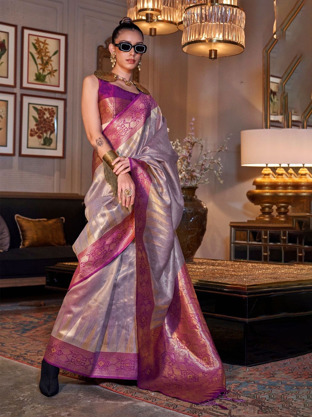 

DEVATITHI Woven Design Zari Tissue Saree, Purple