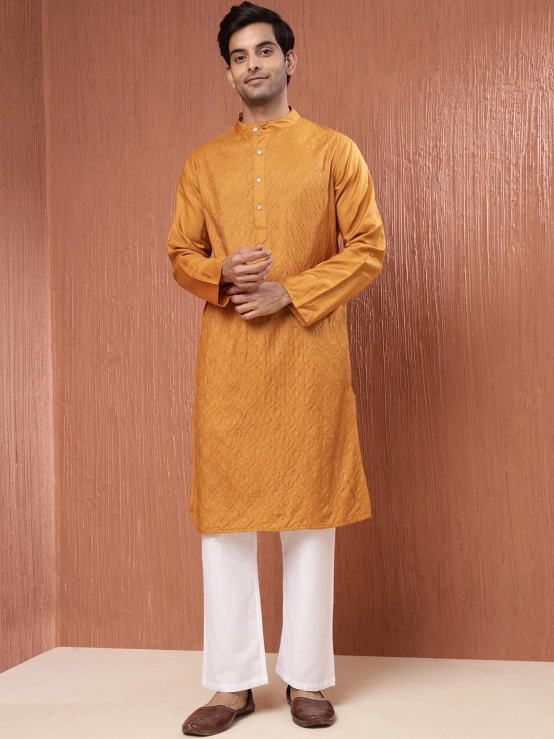 

Fabindia Geometric Woven Design Mandarin Collar Silk Straight Kurta, Mustard