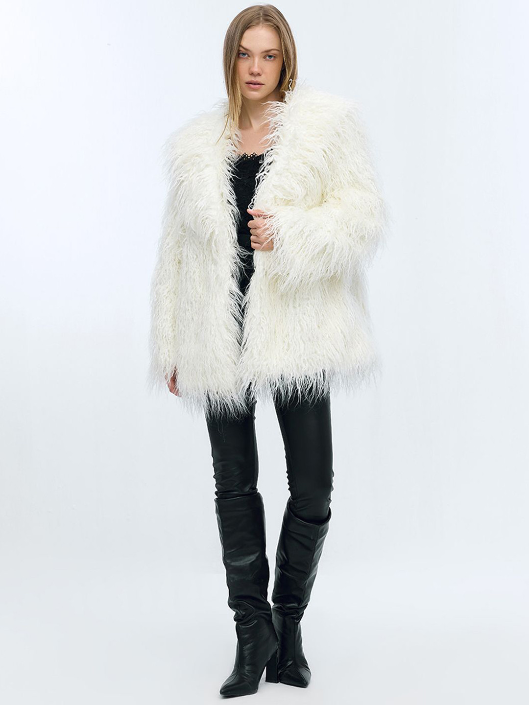 

COVER STORY Women Long Sleeves Open Front Fur Overcoat, White