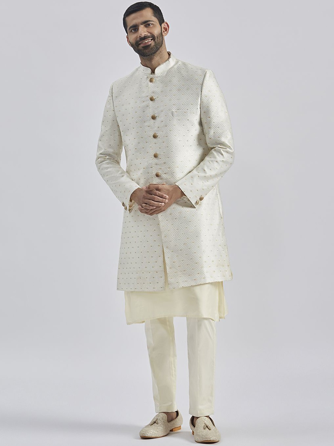 

VASTRAMAY Men Self-Design Mandarin Collar Sherwani Set, Cream