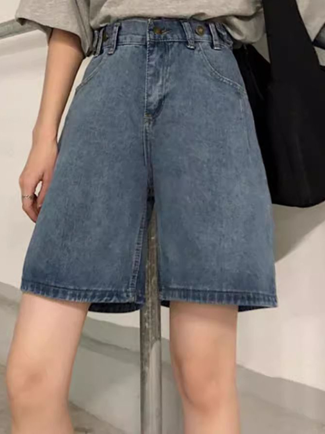 

StyleCast Women Loose Fit Above Knee High-Rise Denim Shorts, Blue