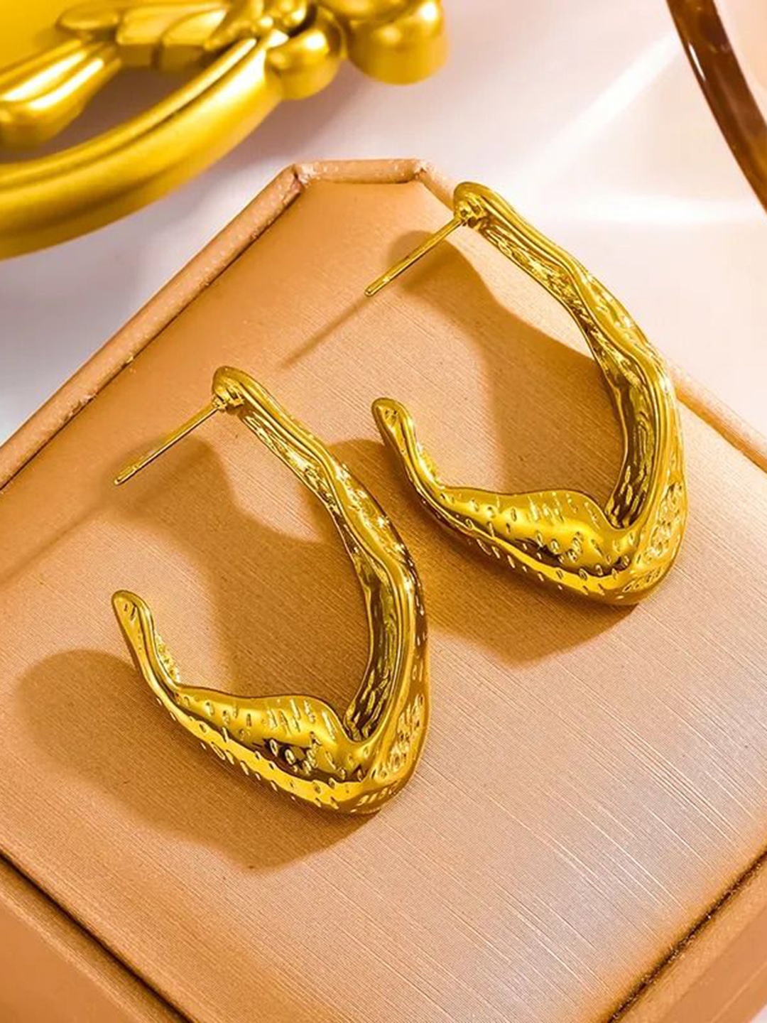 

DIVASTRI Gold-Plated Stainless Steel Anti Tarnish Contemporary Half Hoop Earrings