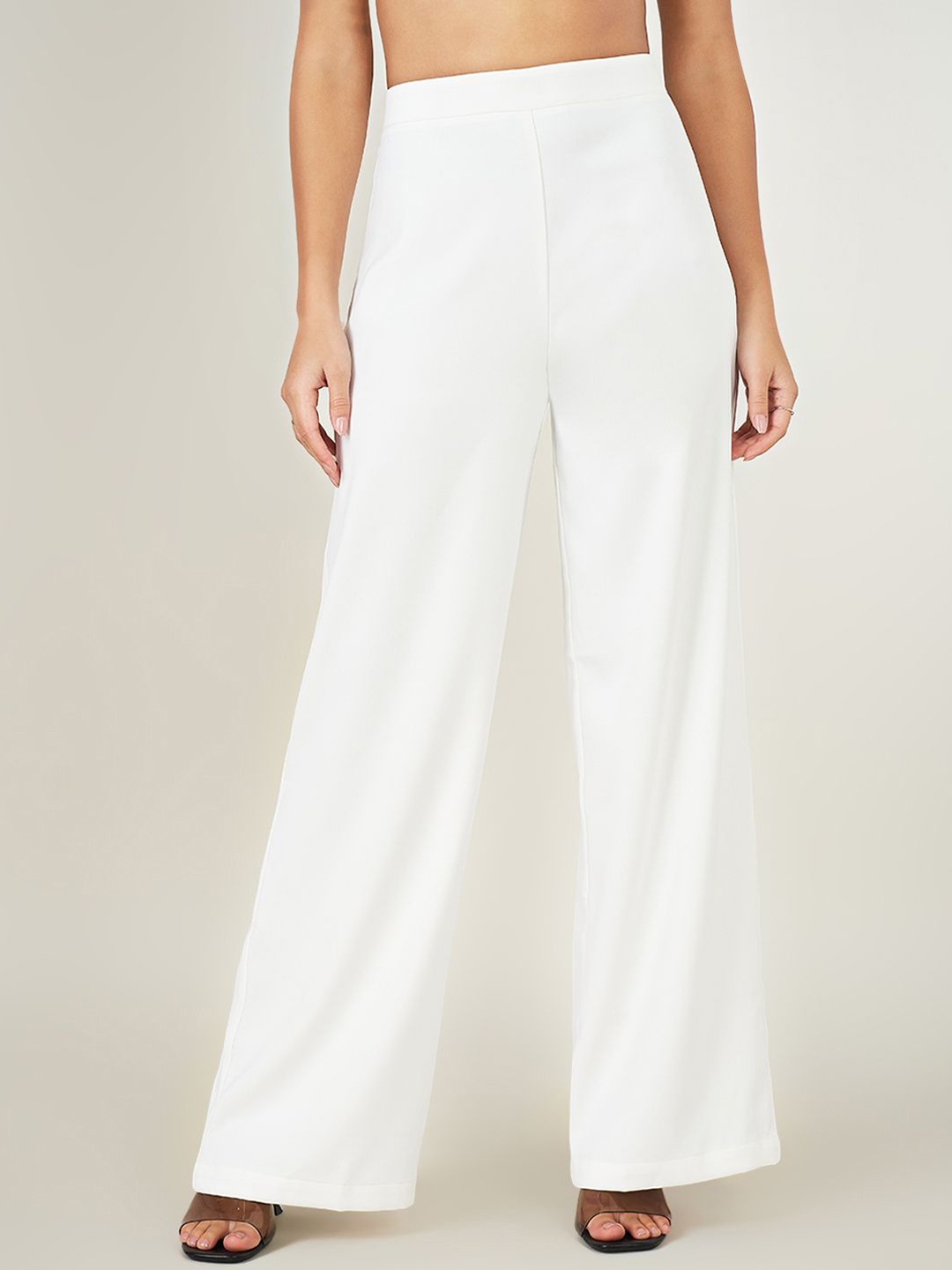

People Women Printed Flared High-Rise Trousers, Off white