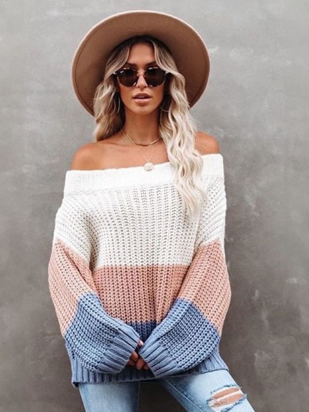 

KPOP Women Colourblocked Pullover Sweater, White