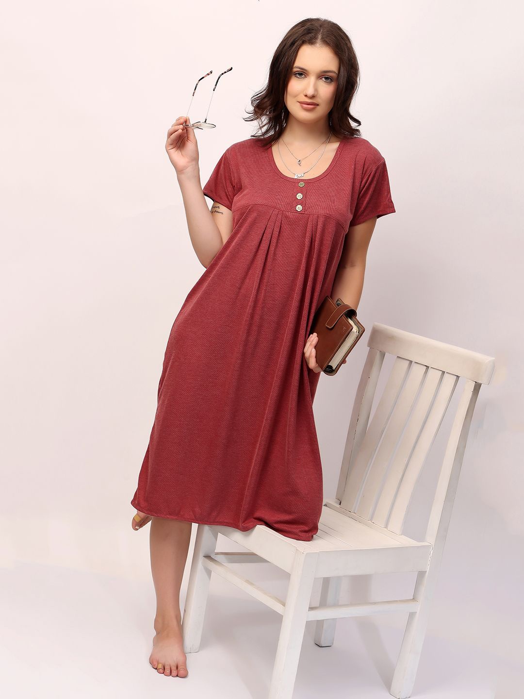 

NIGHT KEYS Women Round Neck Short Sleeves Nightdress, Maroon