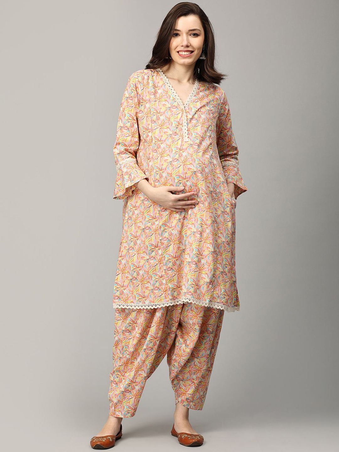

The Mom Store Floral Printed Maternity Tunic With Trousers, Beige