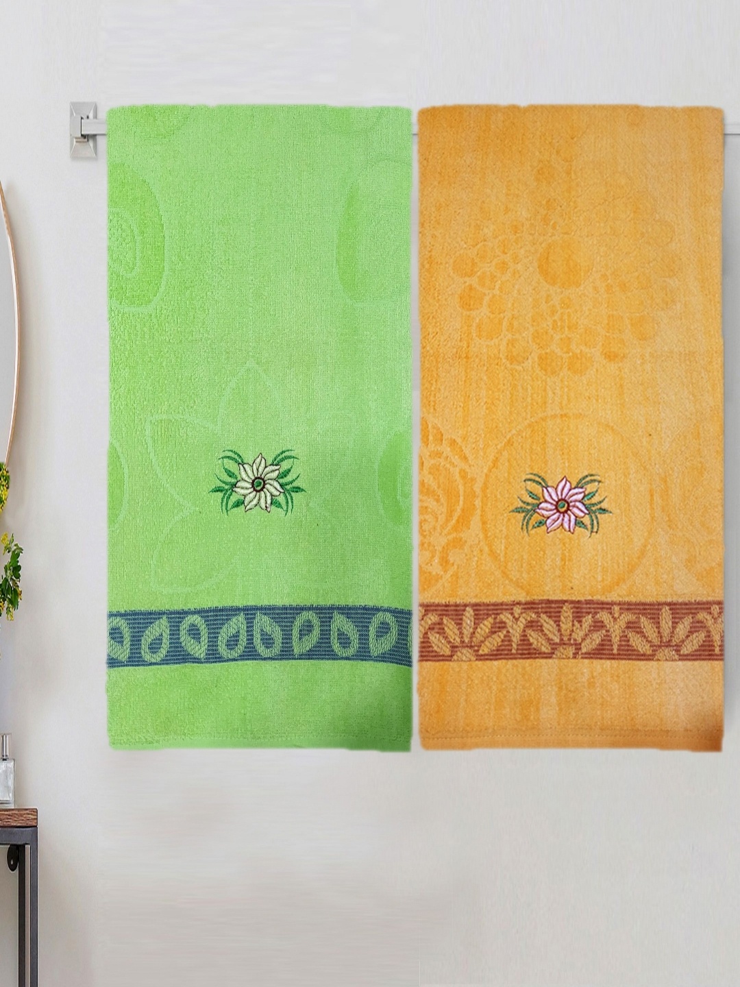 

ANA Yellow & Green 2 Pieces Floral Printed Cotton 400 GSM Bath Towel