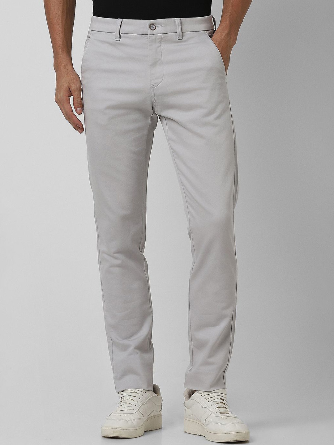 

Van Heusen Sport Men Slim Fit Mid-Rise Trousers, Grey