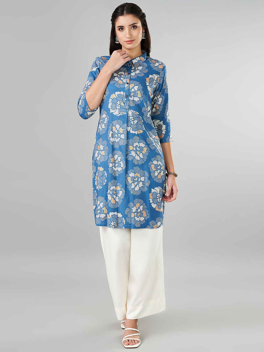 

RANGMANCH BY PANTALOONS Shirt Collar Floral Printed Straight Kurta, Navy blue