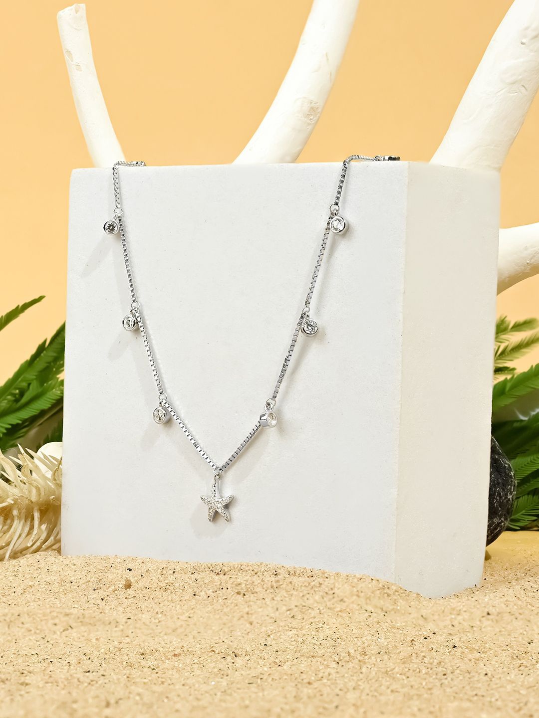 

TOUCH925 Silver Cubic Zirconia Charm Starfish Minimal Chain