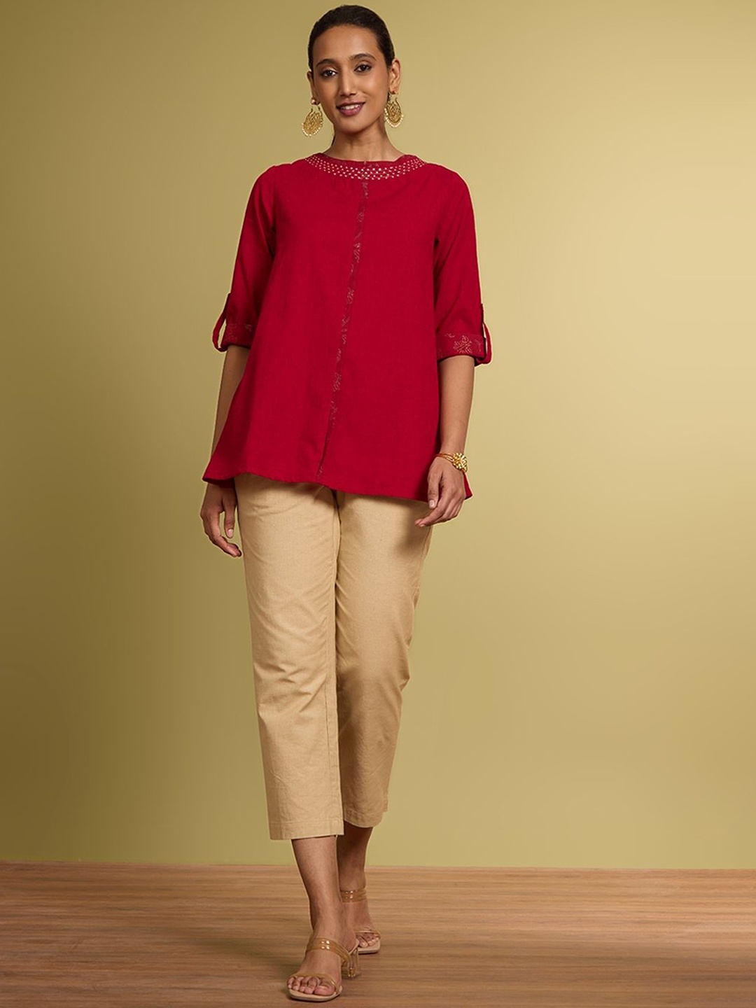 

Taneira V-Neck Long Roll-Up Sleeves Regular Pure Cotton Straight Kurti, Red