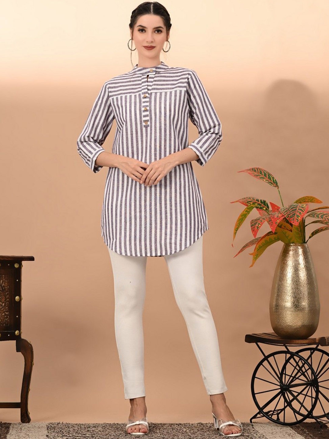 

Kairab Striped Mandarin Collar A-Line Kurti, Purple