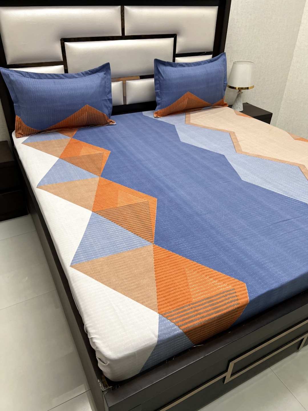 

Pure Decor Leisure Fur Blue 230 TC Geometric King Bedsheet Set-2.72 m x 2.74 m