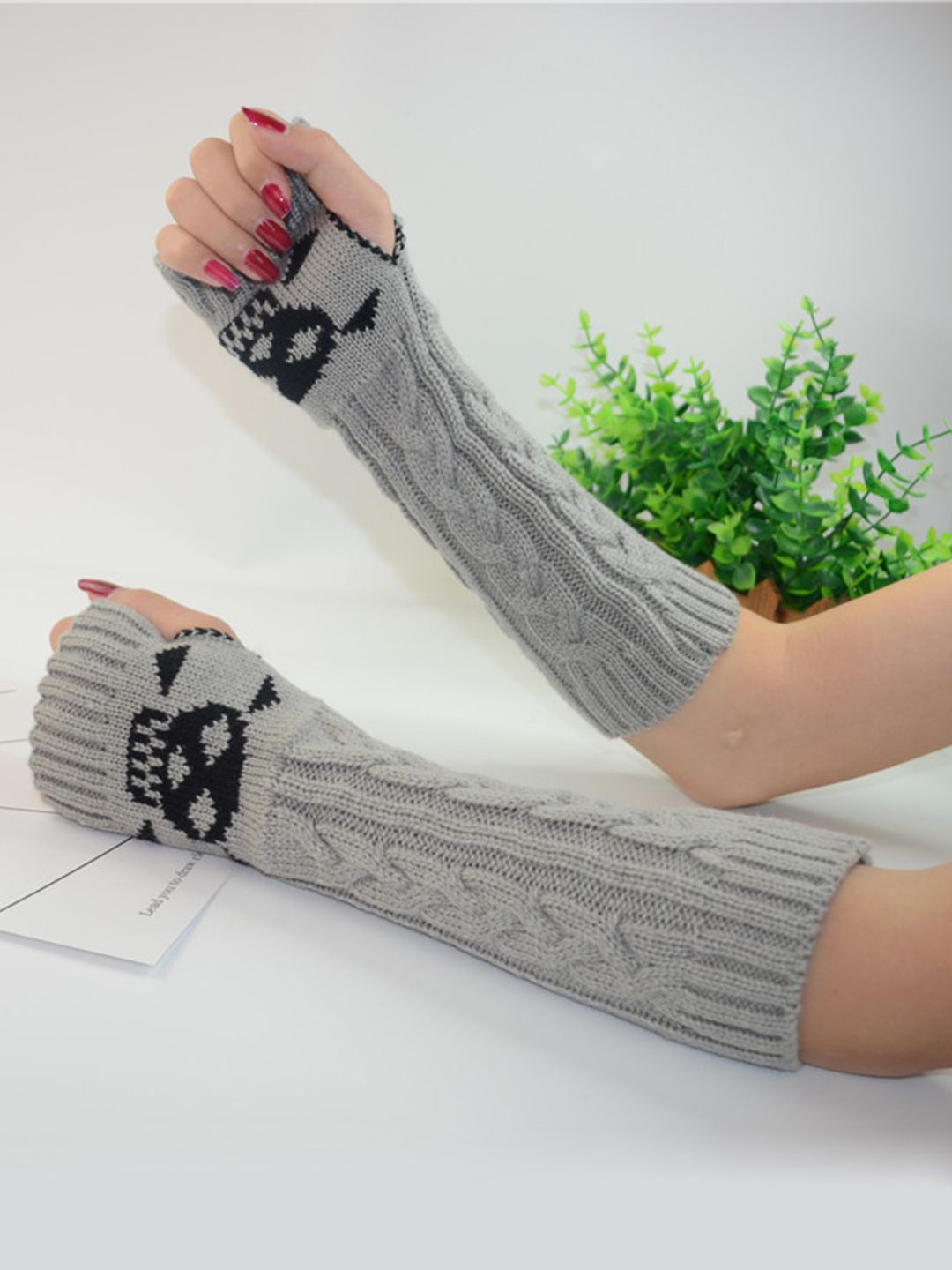 

Bold N Elegant Women Fingerless Patterned Winter Gloves, Grey