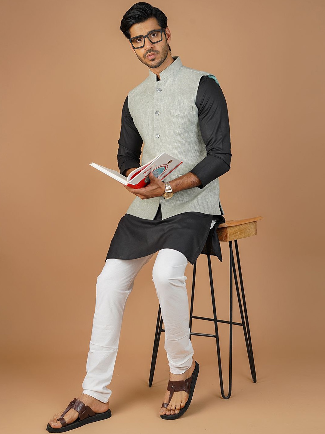 

Wintage Mandarin Collar Cotton Silk Straight Kurta with Pyjamas & Nehru Jacket, Black