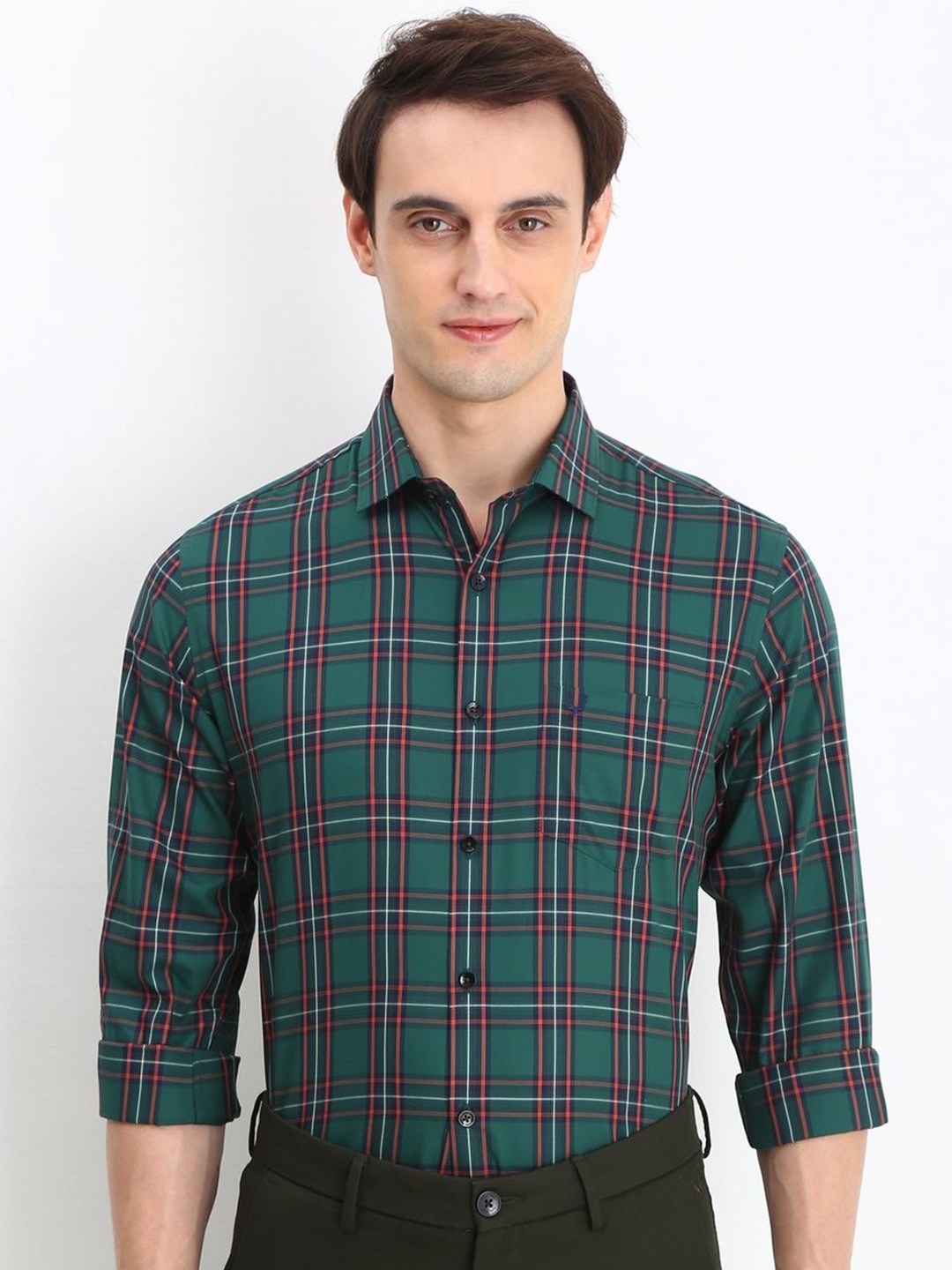 

Allen Solly Men Slim Fit Opaque Checked Casual Shirt, Green