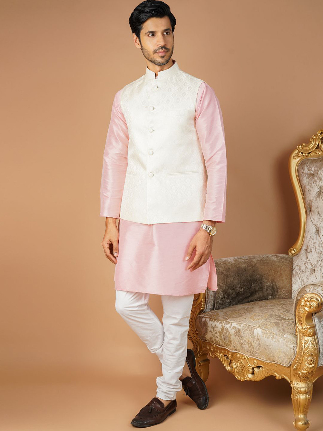 

Wintage Mandarin Collar Cotton Silk Straight Kurta with Pyjamas & Nehru Jacket, Pink