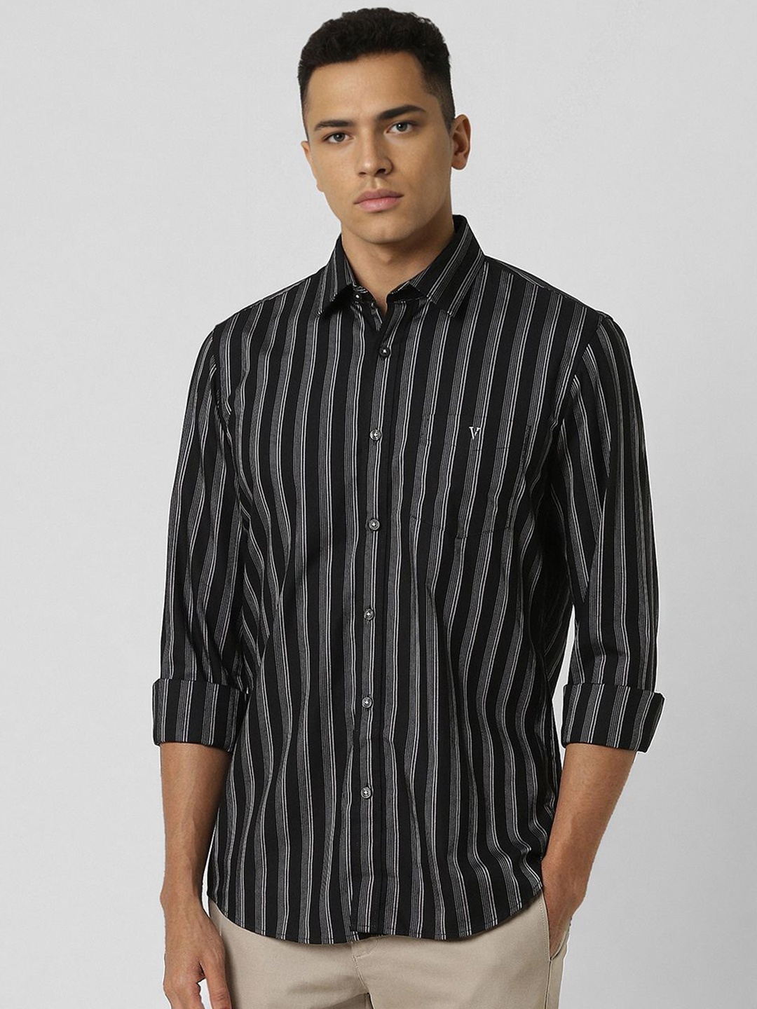 

Van Heusen Sport Men Slim Fit Opaque Striped Casual Shirt, Black