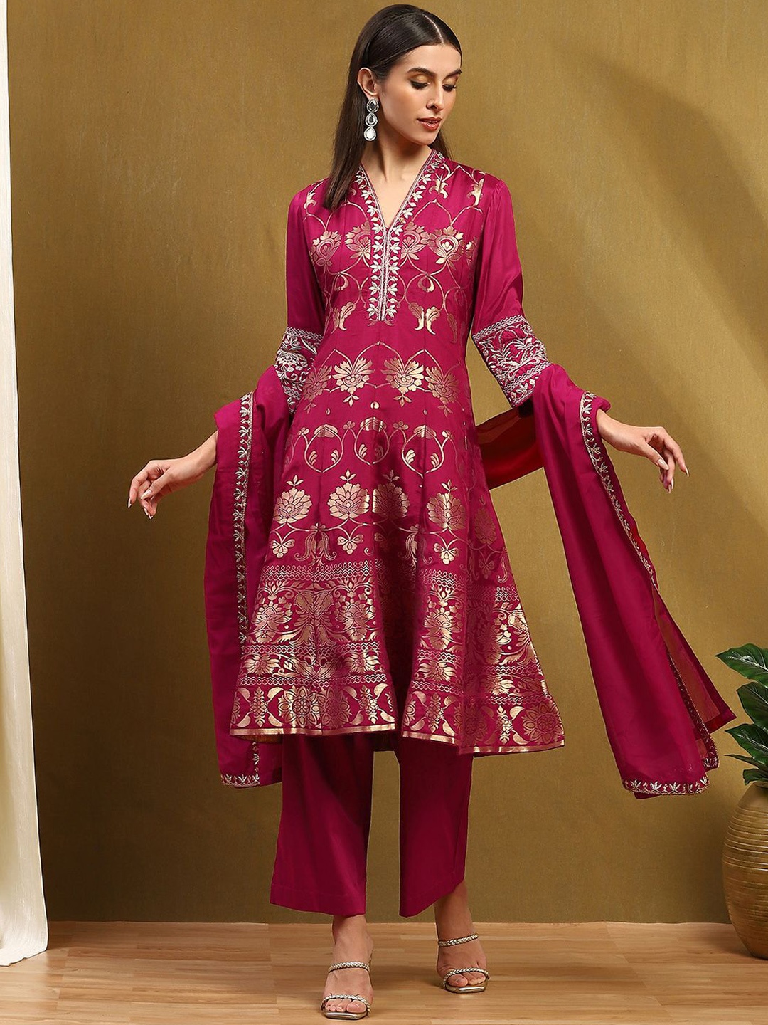 

Biba Women Regular Kurta with Palazzos & With Dupatta, Pink