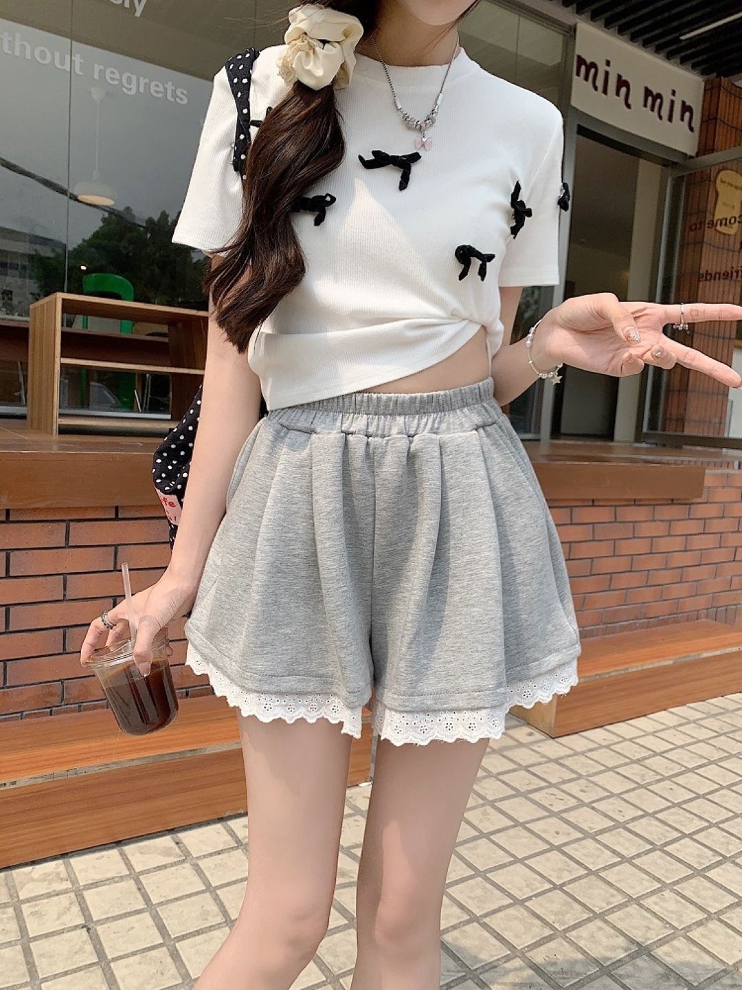 

KPOP Women Colourblocked Mid-Rise Technology Shorts, Grey