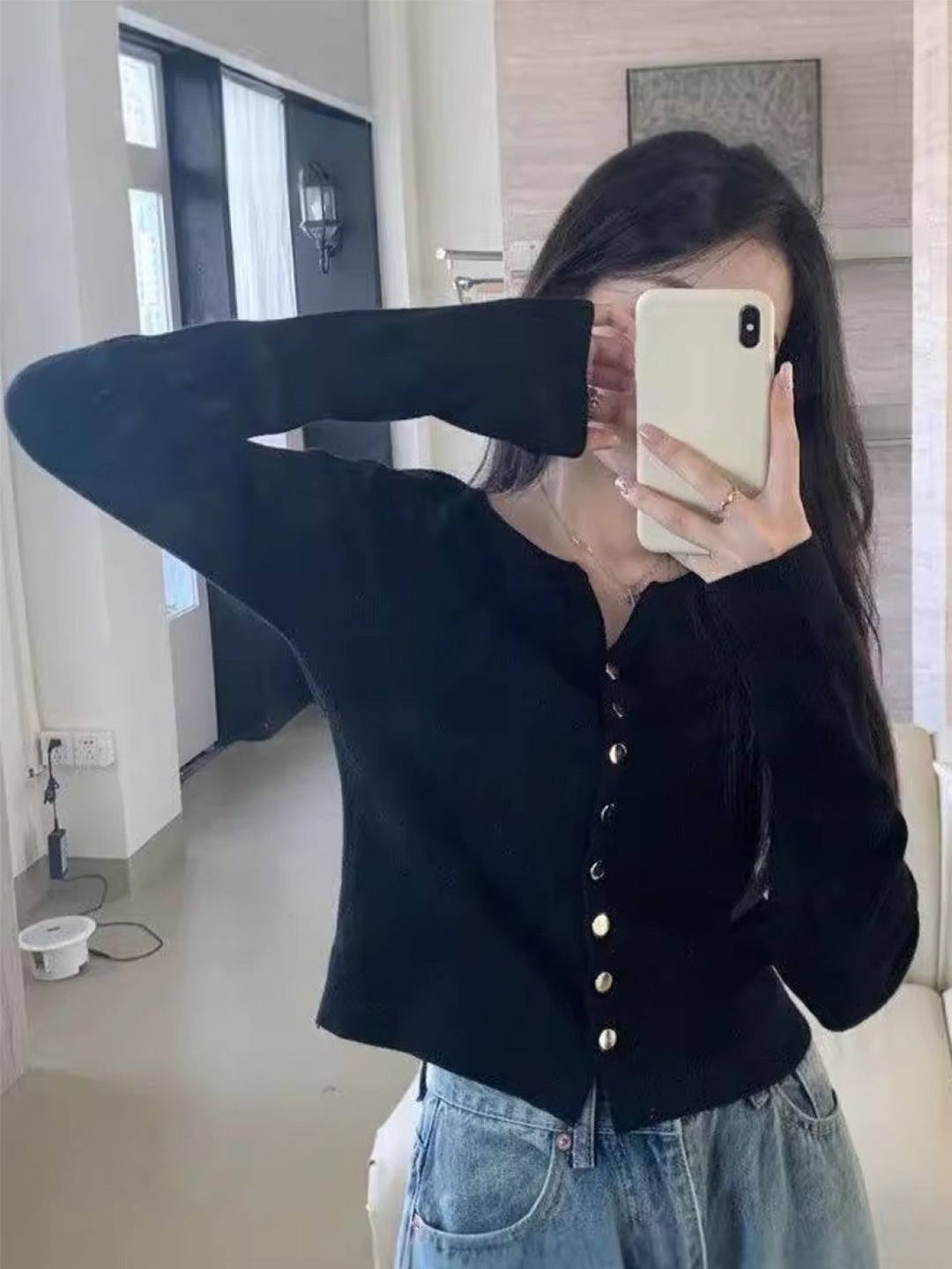 

KPOP Women Round Neck Solid Long Sleeves Front-Open Sweater, Black