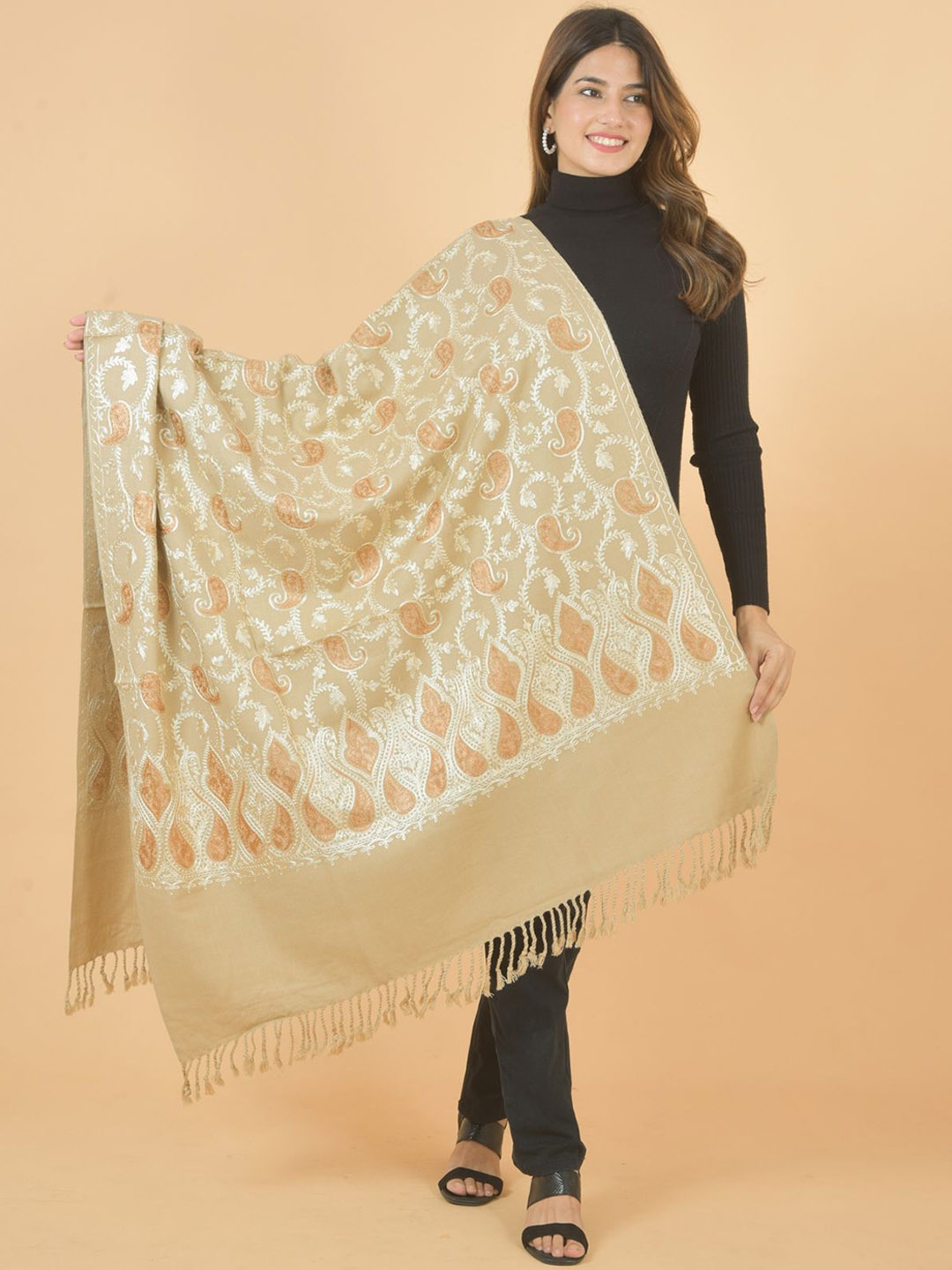 

BAISA Paisley Embroidered Woollen Shawl, Khaki