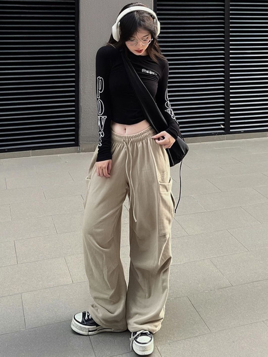 

KPOP Women Loose Fit Wide Leg Trouser, Khaki