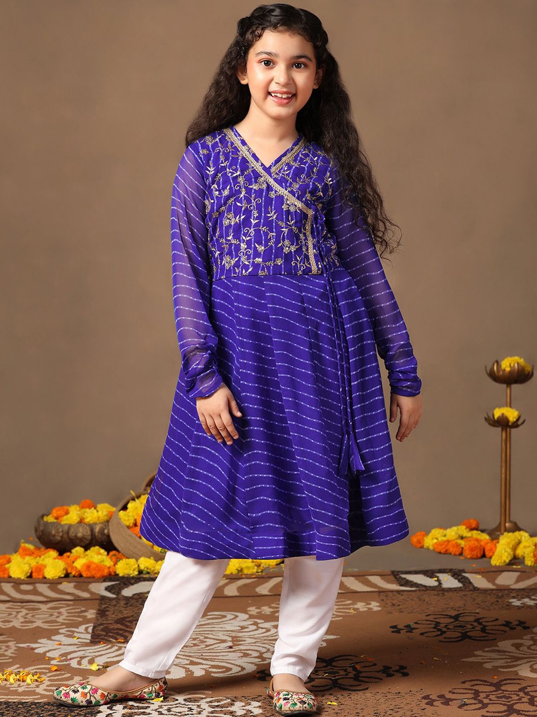 

FASHION DREAM Girls Embroidered Sequinned Kurta With Trousers, Blue