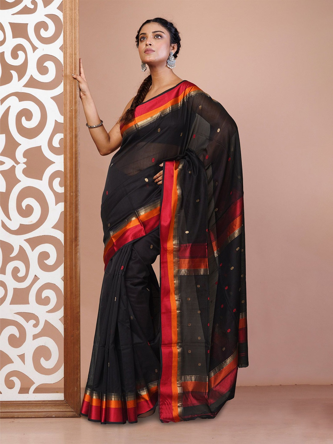 

Unnati Silks Woven Design Zari Maheshwari Saree, Black