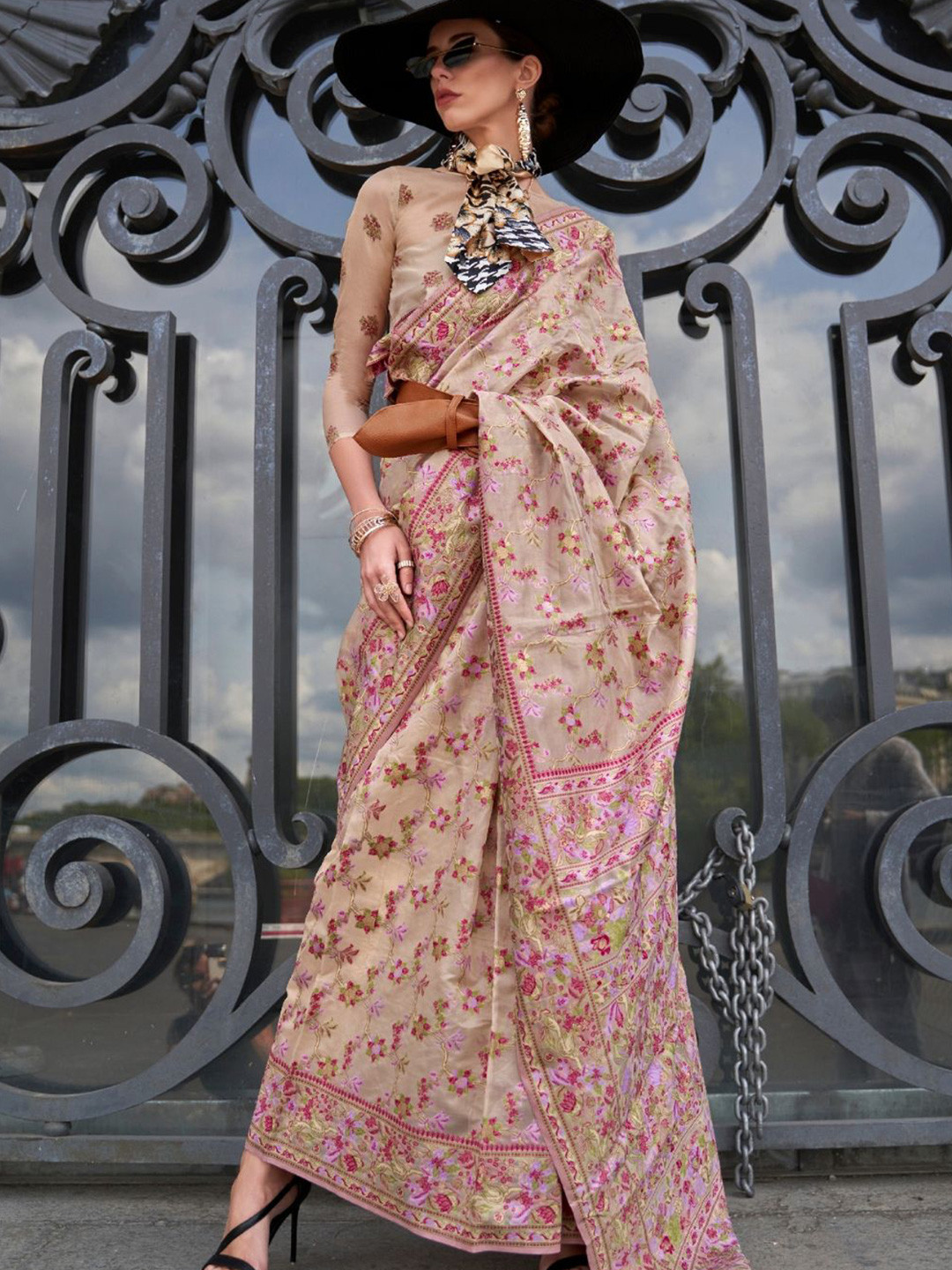 

DEVATITHI Floral Organza Saree, Cream