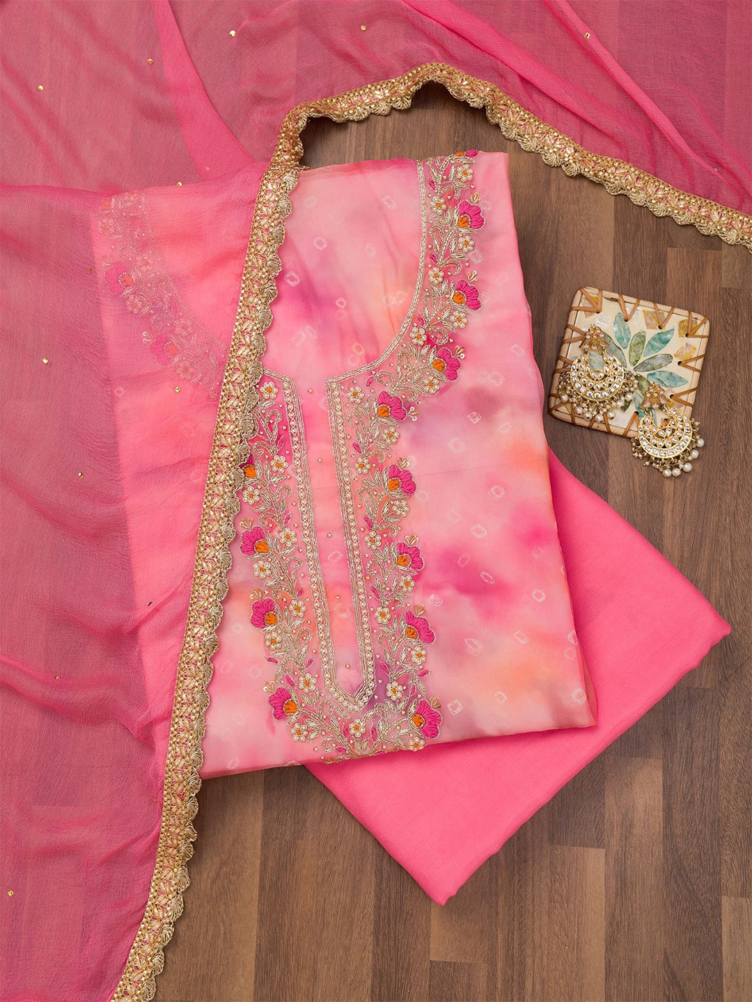 

Koskii Abstract Printed Beads & Stones Organza Unstitched Dress Material, Pink