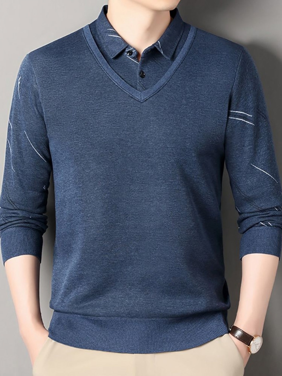 

StyleCast x Revolte Men Polo Collar T-shirt, Navy blue
