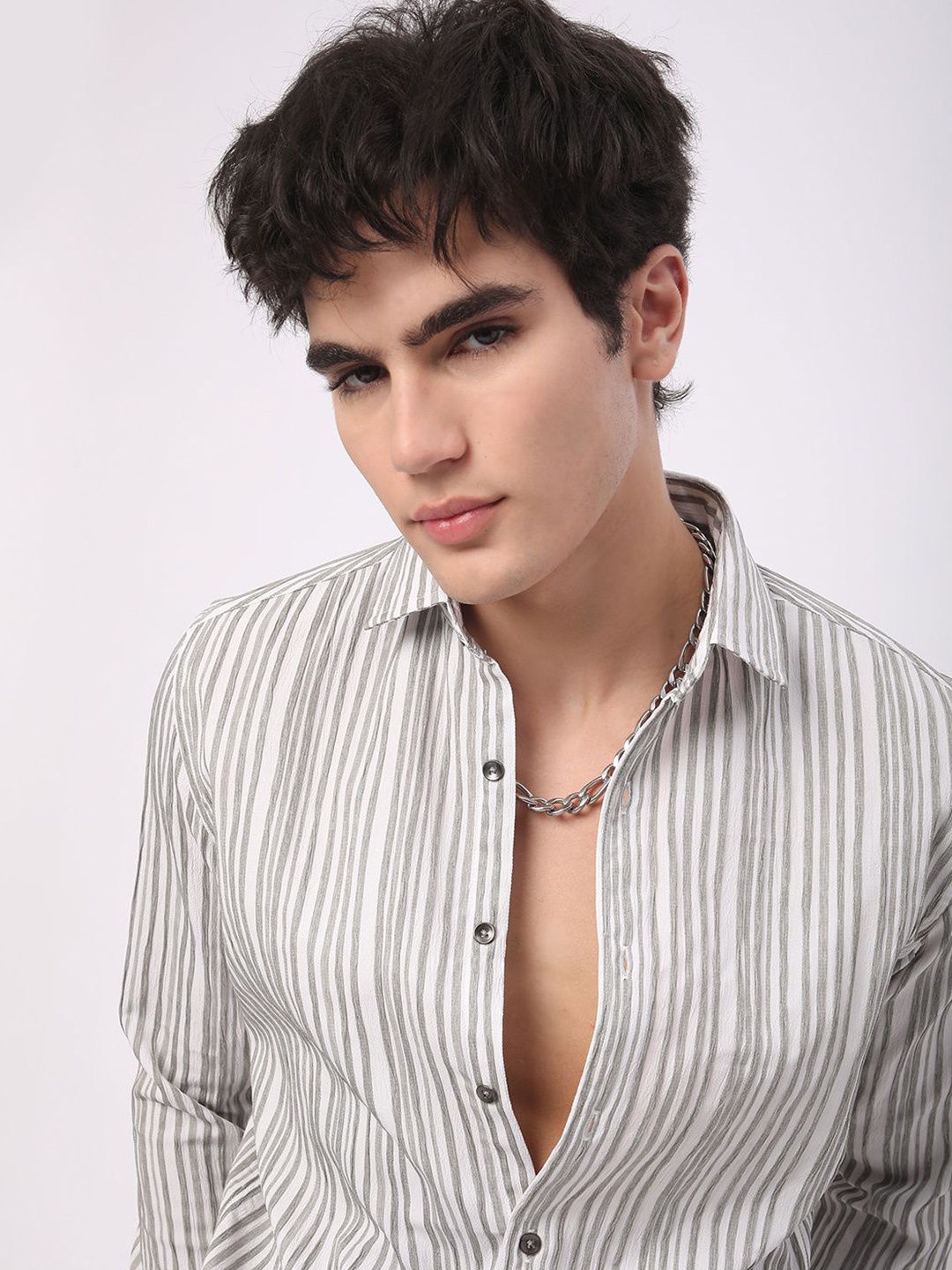 

VASTRADO Men Classic Slim Fit Multi Stripes Opaque Striped Casual Shirt, Olive
