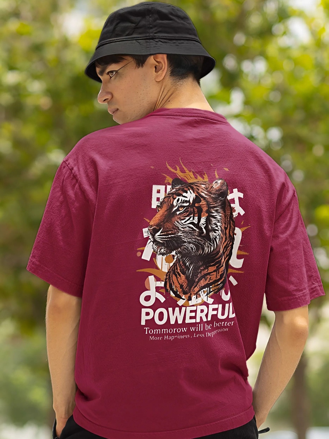 

Elibolz Men Printed Drop-Shoulder Sleeves Bio Finish T-shirt, Maroon