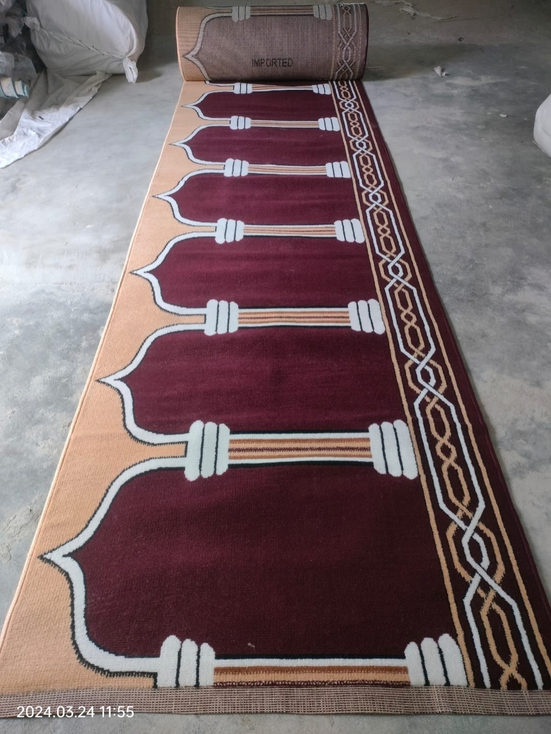 

Samjeeda Handloom carpets Red Geometric Anti-Skid Carpet, Black