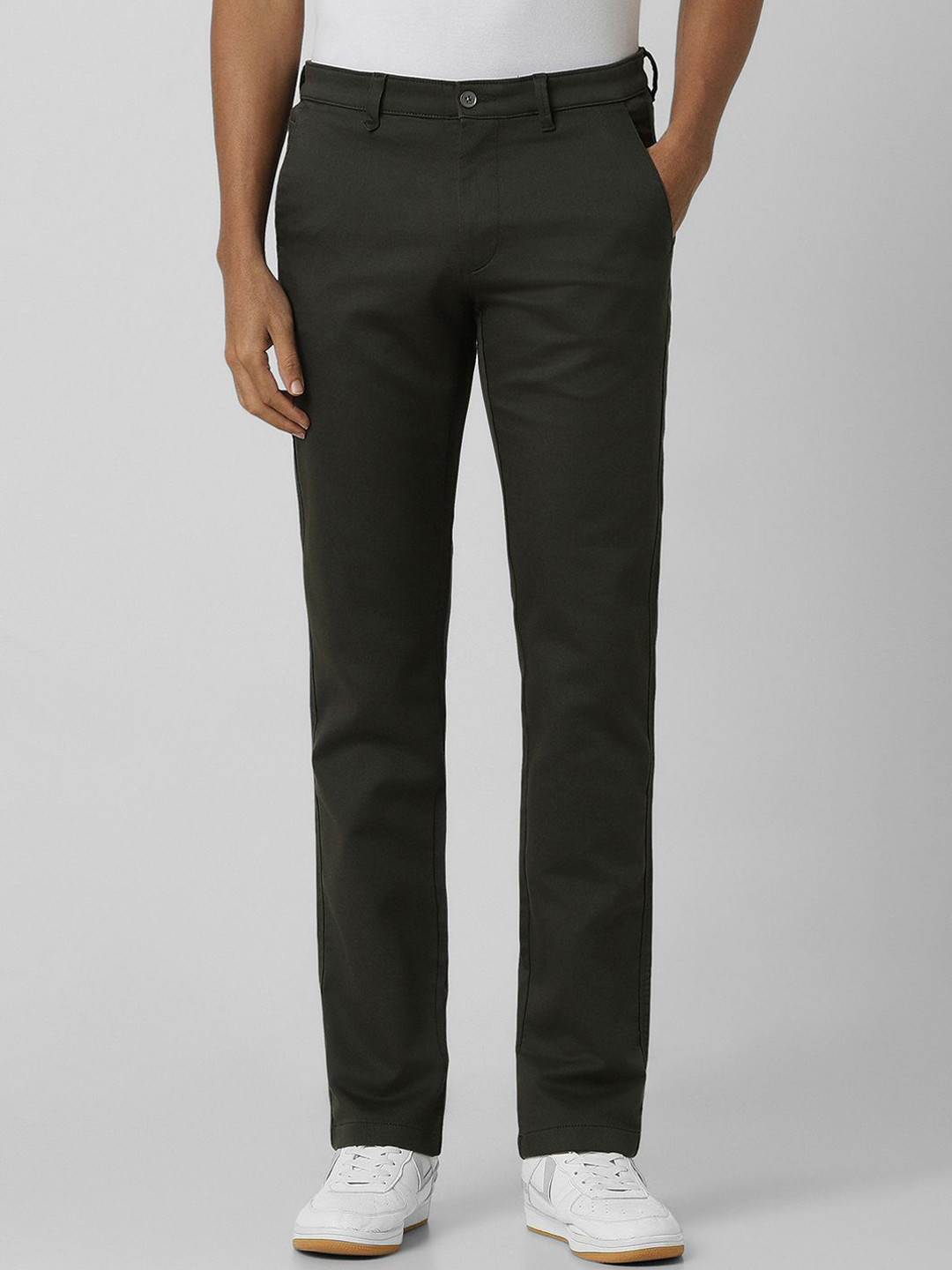 

Van Heusen Sport Men Slim Fit Regular Trousers, Green