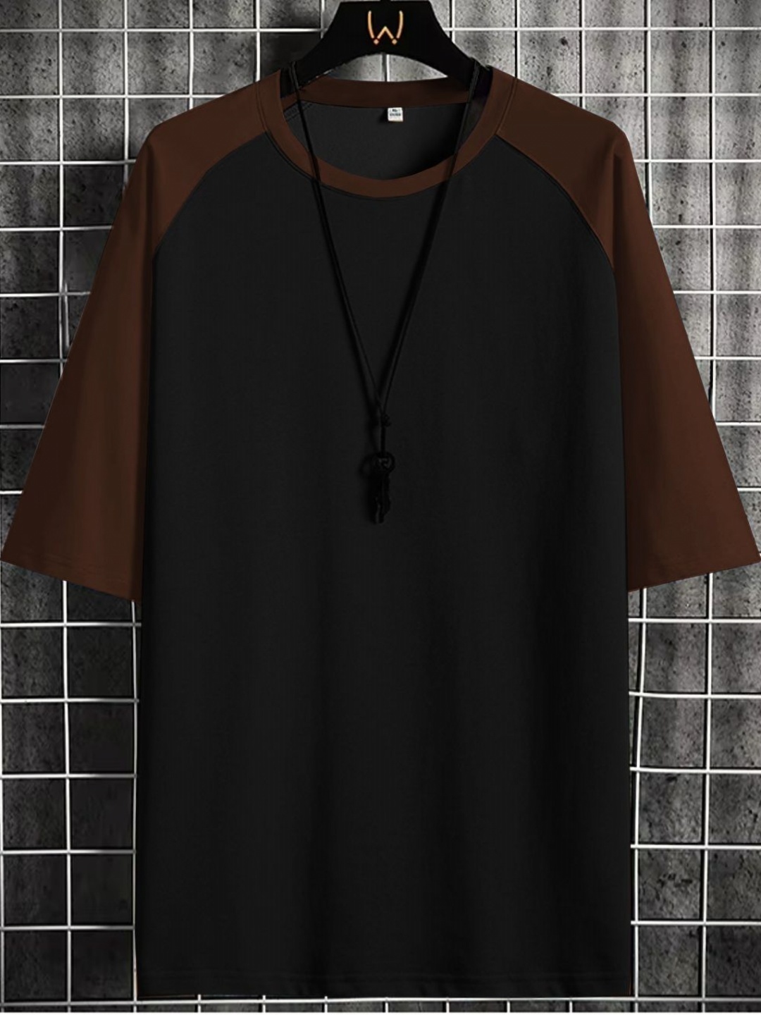 

Genzy Men Drop-Shoulder Sleeves Raw Edge T-shirt, Black