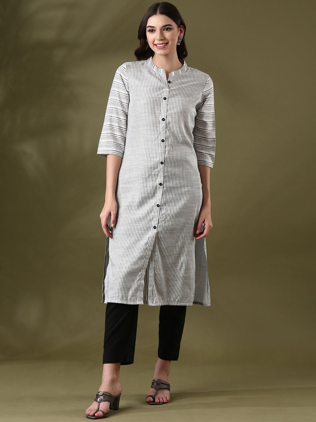 

Anouk White Striped Mandarin Collar Pure Cotton Straight Kurta