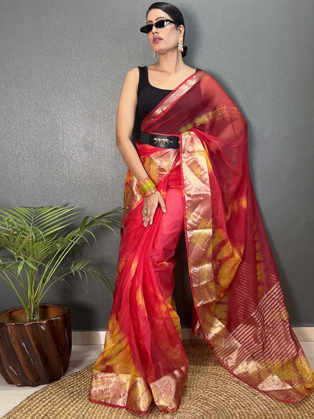 

V3 FASHION STUDIO Tie and Dye Zari Organza Saree, Red