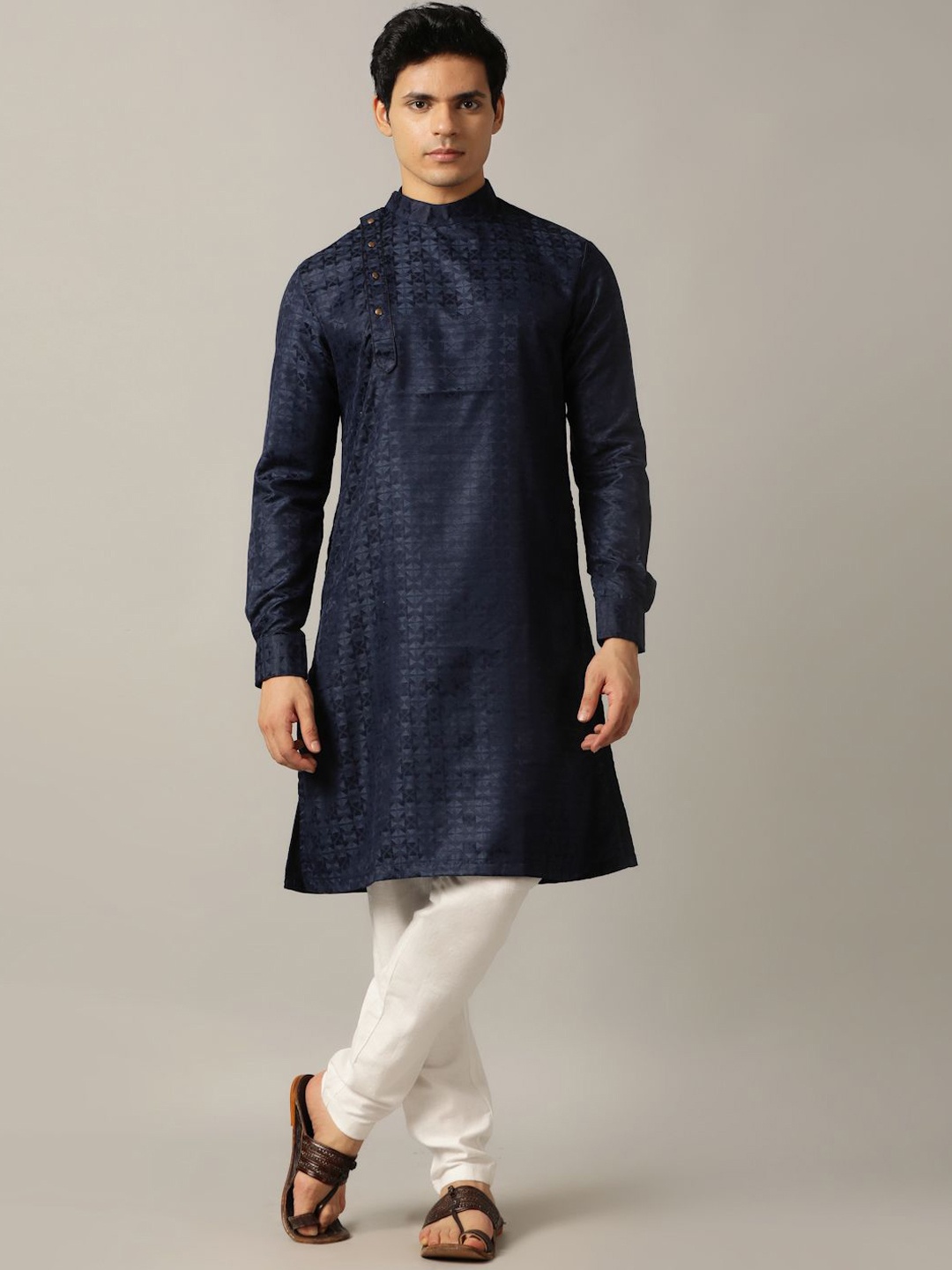 

THE KURTA COMPANY Mandarin Collar Geometric Printed Silk Jacquard Angrakha Straight Kurta, Blue