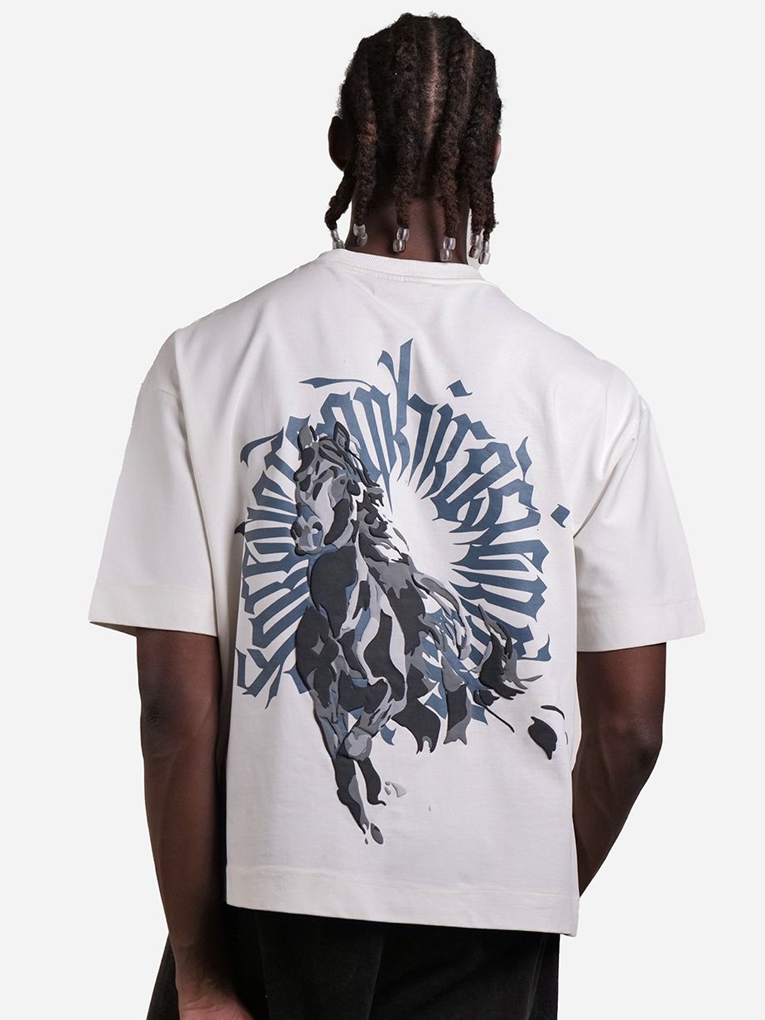 

KHAAKI Men Printed Drop-Shoulder Sleeves Bio Finish T-shirt, White