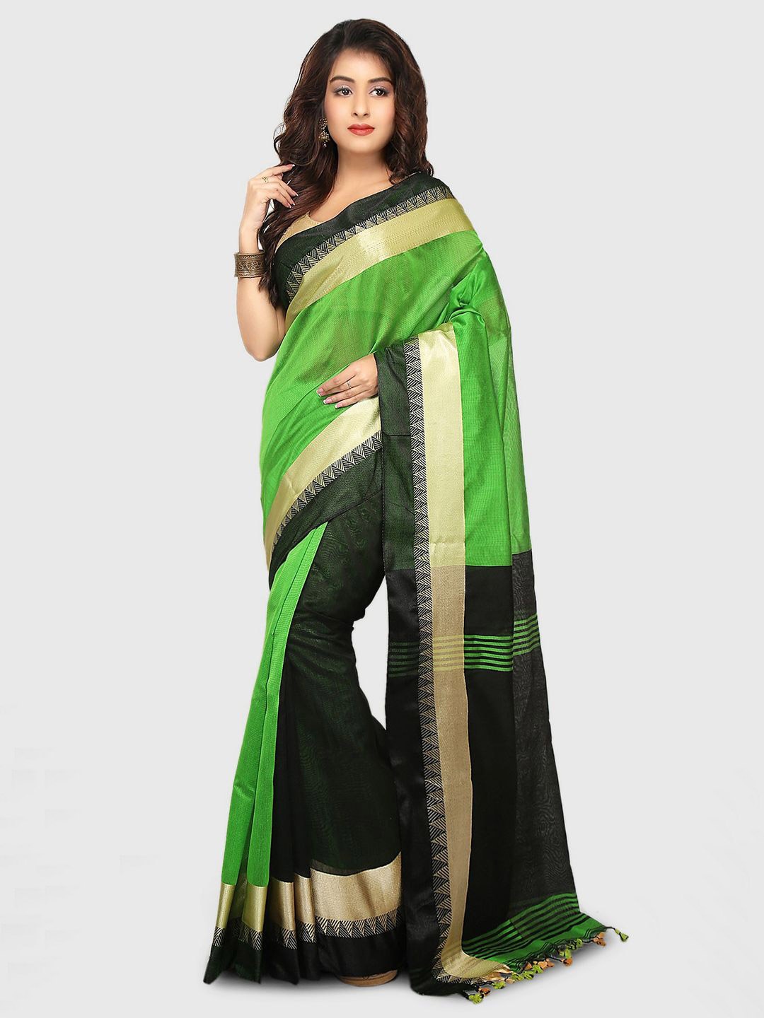 

Crochetin Colourblocked Ready to Wear Saree, Black