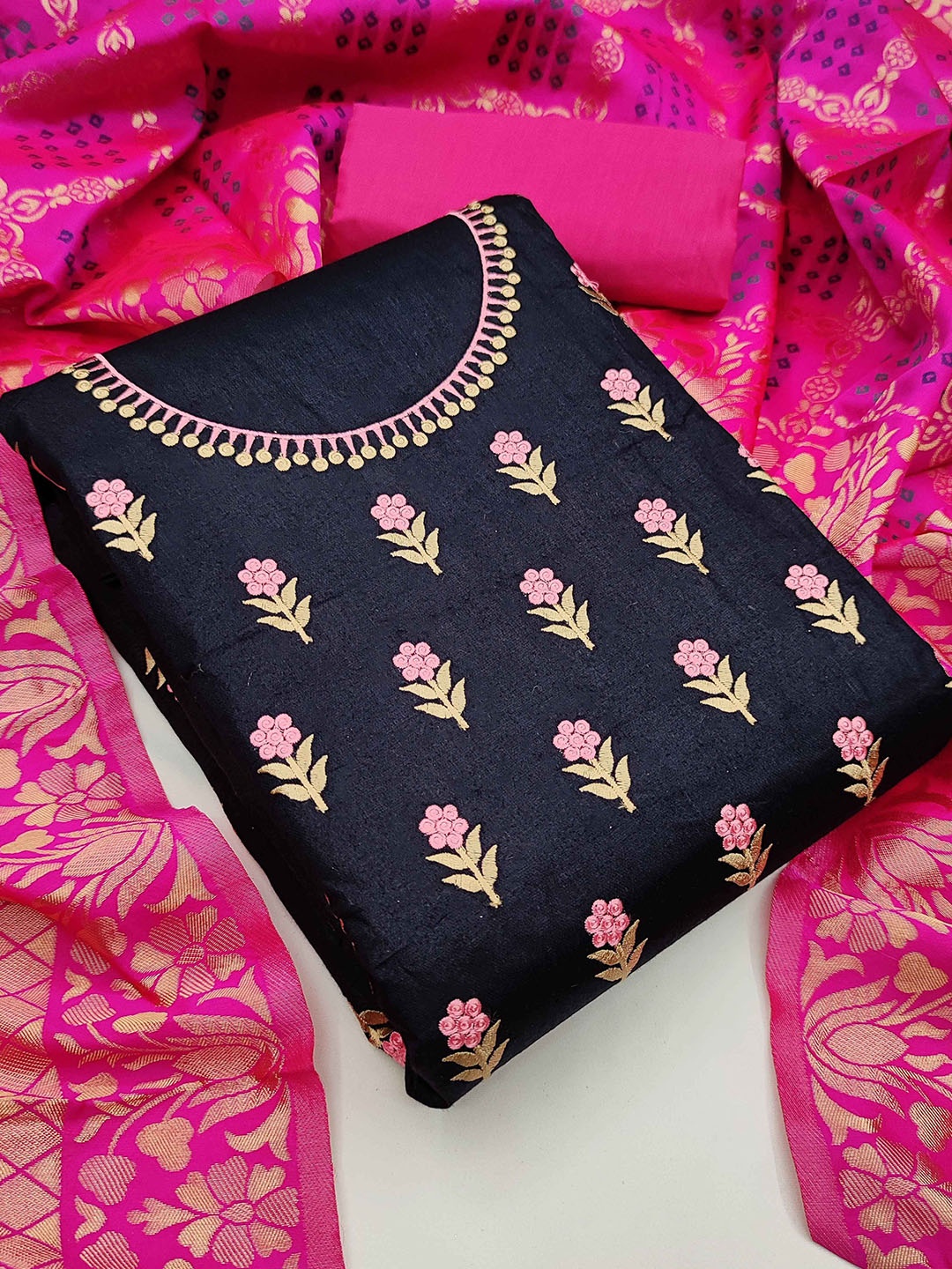 

Maroosh Floral Embroidered Thread Work Unstitched Dress Material, Black