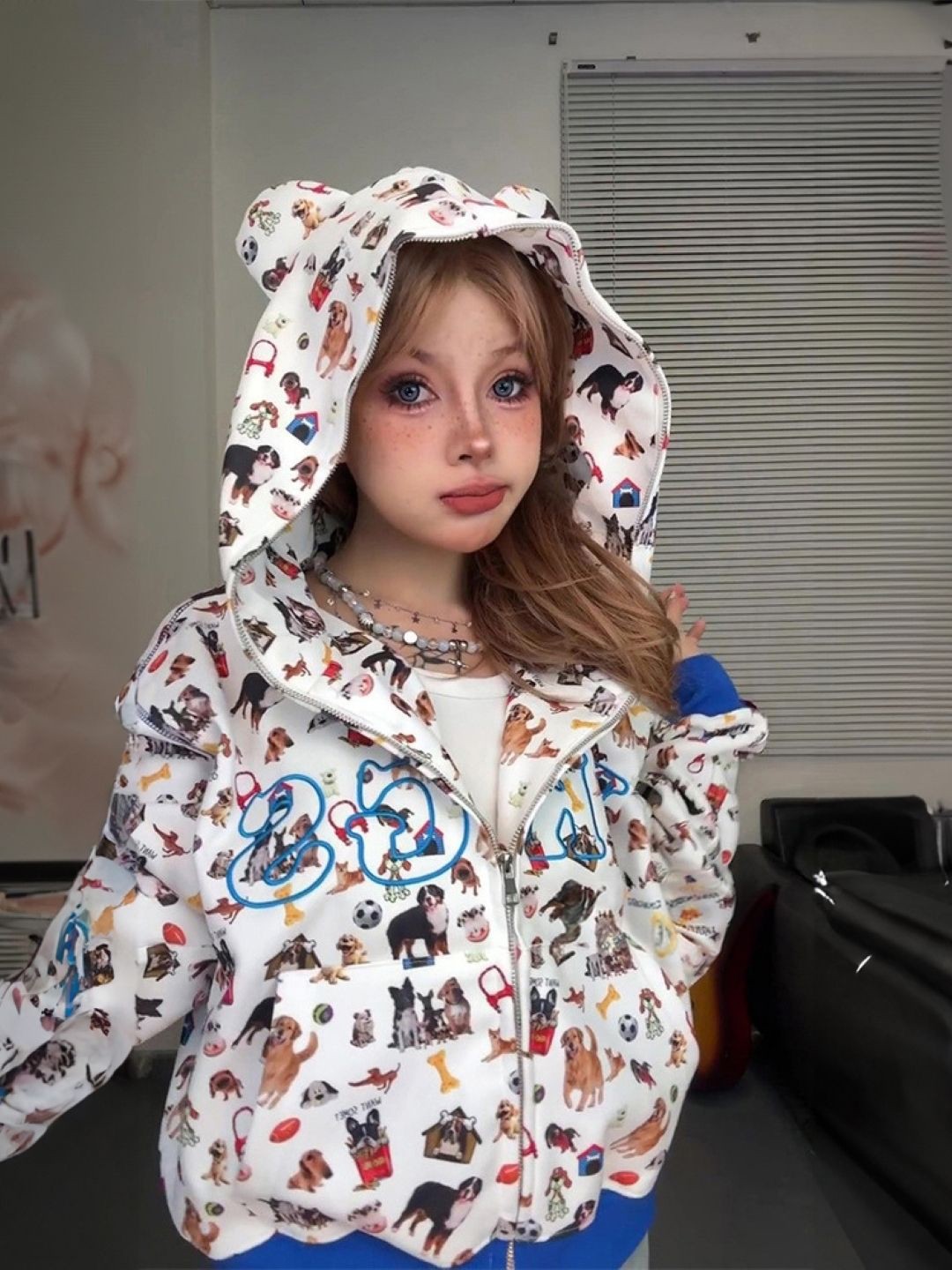 

KPOP Women Printed Hooded Long Sleeves Sweatshirt, White
